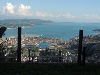 Casa Indipendente in Vendita a La Spezia, zona PANORAMICA, 480'000€, 115 m²