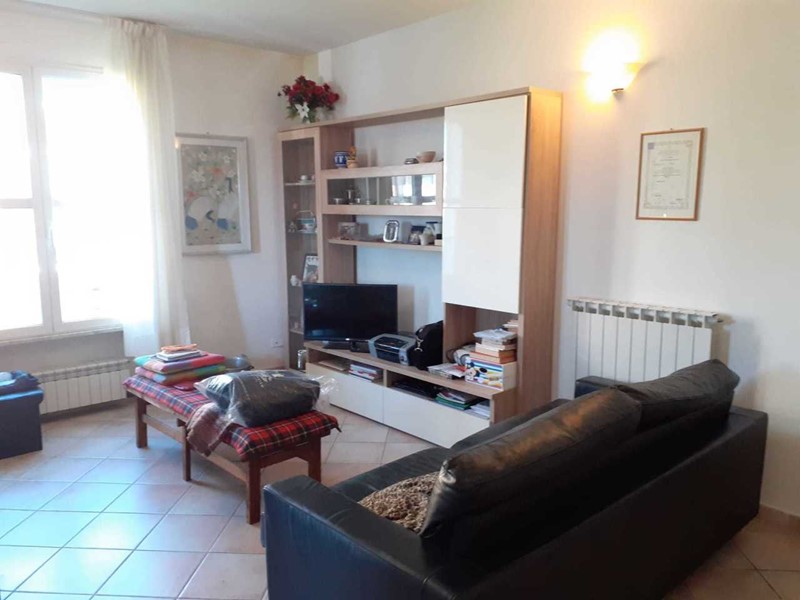 Quadrilocale in Vendita a Fosdinovo, zona Caniparola, 175'000€, 75 m²