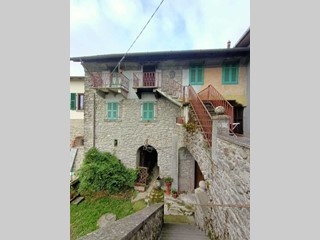 Casa Semi Indipendente in Vendita a Mulazzo, 49'000€, 120 m², arredato