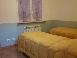Trilocale in Affitto a Castelnuovo Magra, zona Castelnuovo Magra, 450€, 60 m², arredato