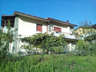 Casa Indipendente in Vendita a Fivizzano, 155'000€, 180 m², con Box