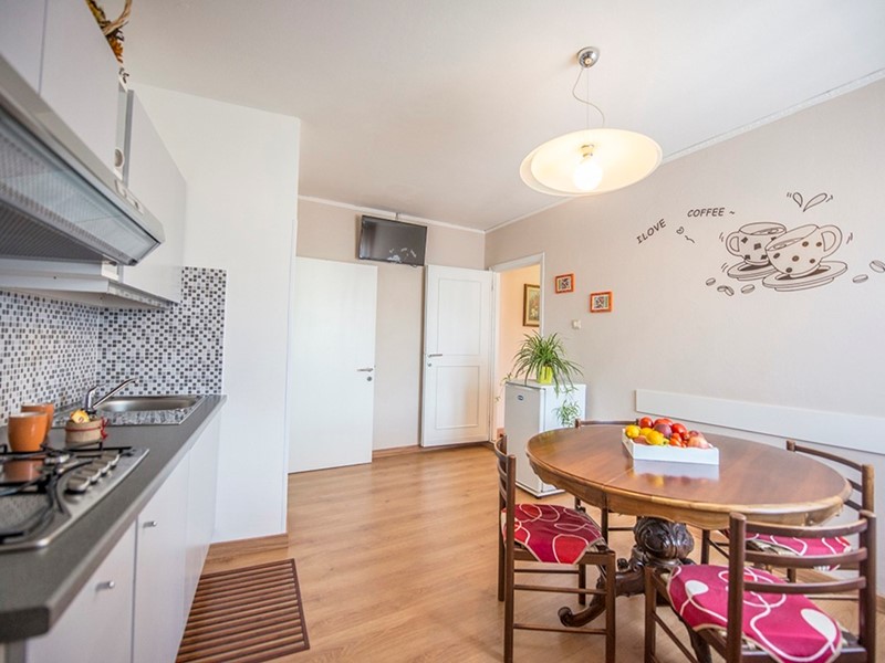 Trilocale in Affitto a Beverino, zona Beverino Castello, 80 m², arredato