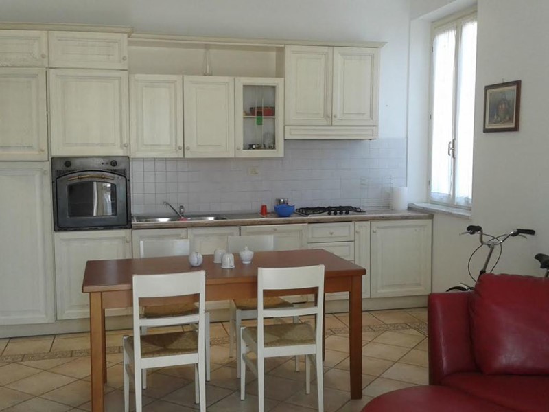 Trilocale in Affitto a Viareggio, 2'800€, 