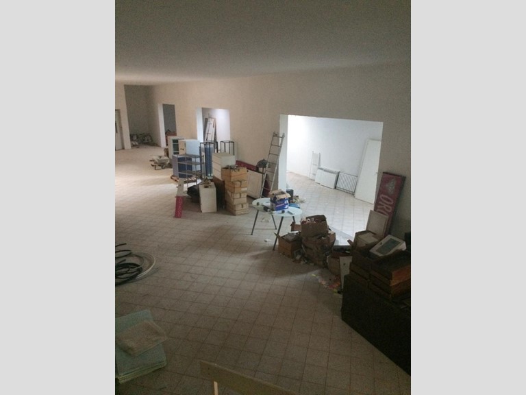 Capannone in Affitto a Viareggio, zona Viareggio Nord, 5'000€, 750 m²