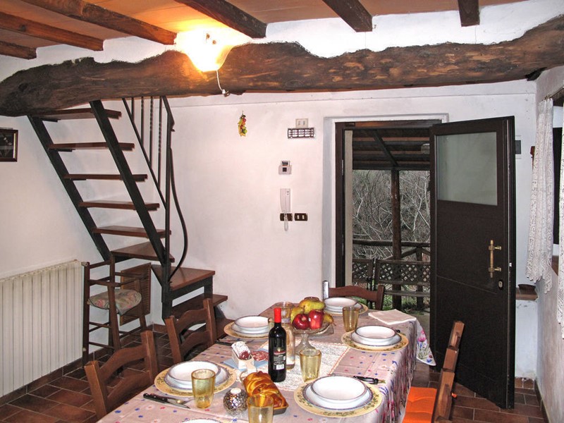 Casa Semi Indipendente in Affitto a Camaiore, zona Colline, 95 m², arredato