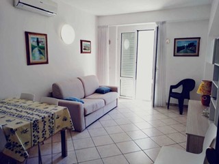 Trilocale in Affitto a Camaiore, zona Lido di Camaiore, 70 m², arredato