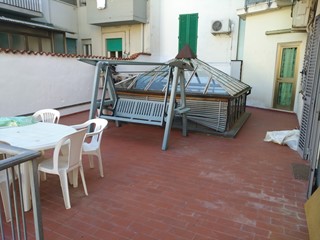 Trilocale in Affitto a Viareggio, zona Viareggio Mare, 70 m², arredato