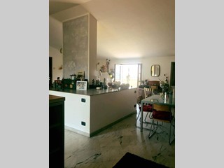 Casa Indipendente in Vendita a Carrara, zona CARRARA SUD, 499'000€, 330 m²