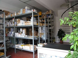 Capannone in Vendita a Massarosa, zona Bozzano, 260'000€, 200 m²