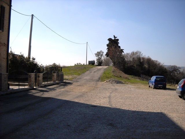 Terreno edificabile in Vendita a Castorano, 120'000€, 1400 m²