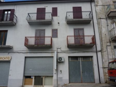 Quadrilocale in Vendita a San Fele, 59'000€, 98 m²