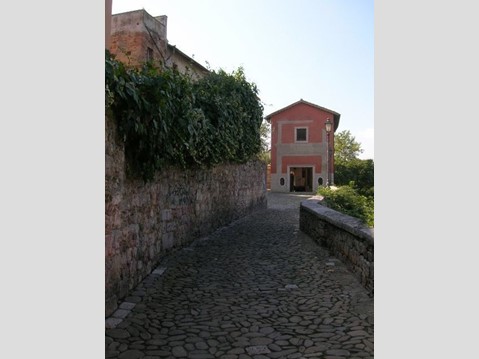 Casa Indipendente in Vendita a Ascoli Piceno, 495'000€, 200 m²