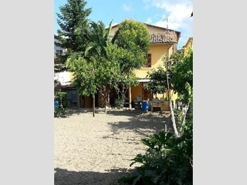 Casa Indipendente in Vendita a Ascoli Piceno, 400'000€, 130 m², con Box
