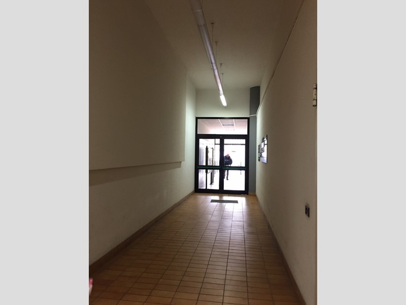 Immobile commerciale in Vendita a San Benedetto del Tronto, zona Porto D'ascoli, 90'000€, 90 m²