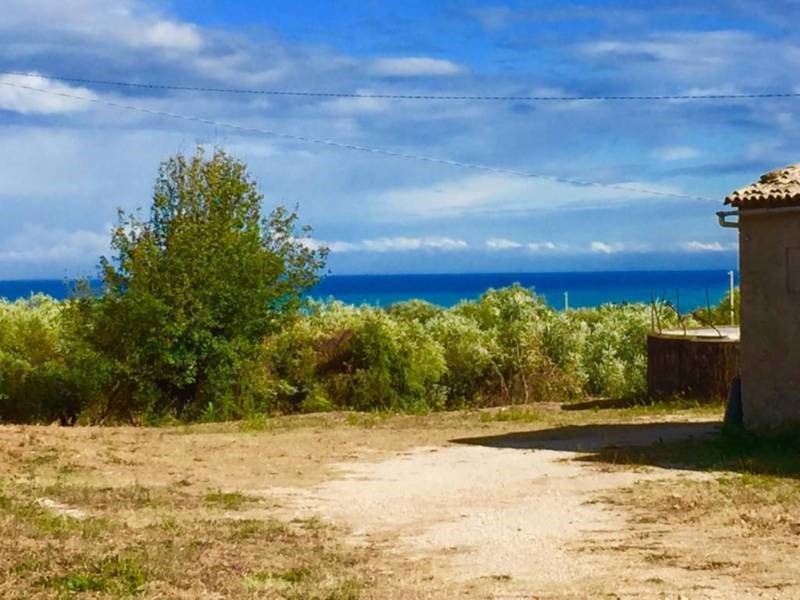 Terreno agricolo in Vendita a Cupra Marittima, 750'000€, 80000 m²