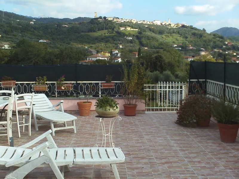 Appartamento in Vendita a Castelnuovo Magra, 390'000€, 200 m²