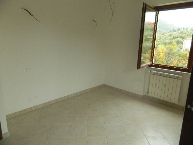Quadrilocale in Vendita a Lerici, 320'000&euro;, 60 m², con Box