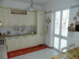 Casa Indipendente in Vendita a Luni, 250'000€, 120 m²