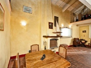 Casa Indipendente in Vendita a Camaiore, zona Pedona, 950'000&euro;, 420 m²