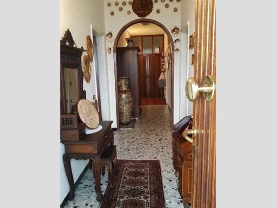 Casa Indipendente in Vendita a Luni, 640'000€, 240 m²