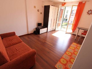 Monolocale in Vendita a Ameglia, 90'000&euro;, 30 m², arredato, con Box