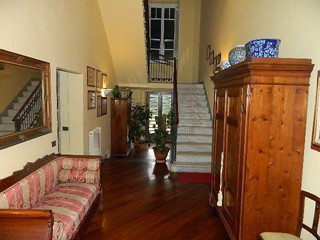 Immobile commerciale in Vendita a Carrara, 1'000'000€, 300 m², con Box