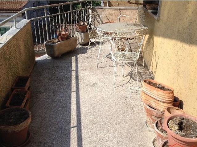 Appartamento in Vendita a Carrara, 185'000€, 110 m²