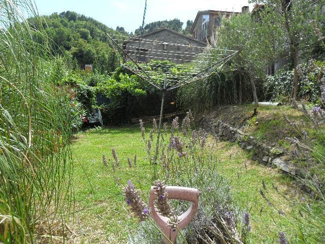 Casa Semi Indipendente in Vendita a Fosdinovo, zona Ponzanello, 255'000€, 175 m²