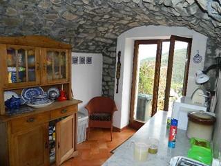 Casa Semi Indipendente in Vendita a Fosdinovo, zona Ponzanello, 255'000€, 175 m²
