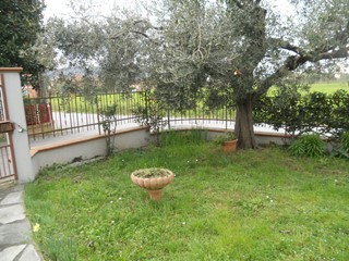 Casa Indipendente in Vendita a Castelnuovo Magra, 480'000€, 200 m²