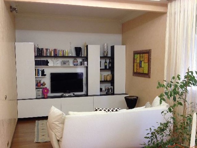 Appartamento in Vendita a Carrara, zona Centro cittÃ, 230'000€, 100 m²