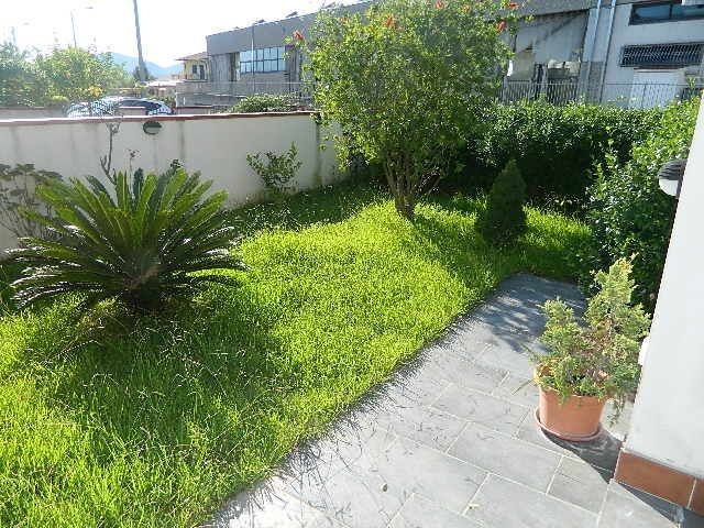 Casa Semi Indipendente in Vendita a Luni, 550'000€, 300 m², con Box