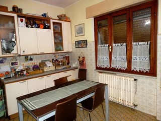 Casa Indipendente in Vendita a Sarzana, 360'000&euro;, 104 m²