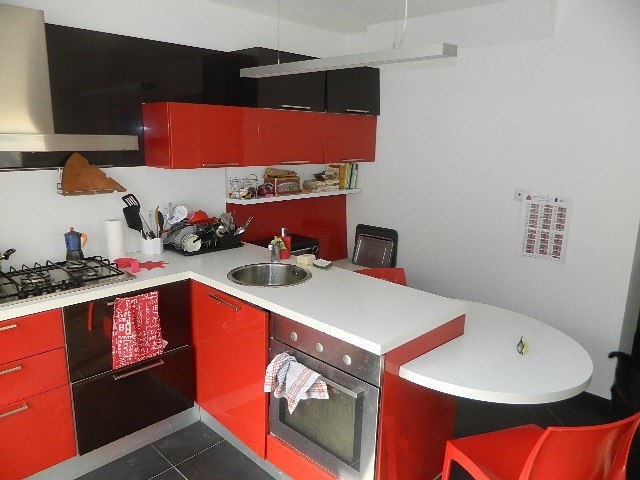 Casa Semi Indipendente in Vendita a Carrara, zona Marina Di Carrara, 480'000€, 130 m²