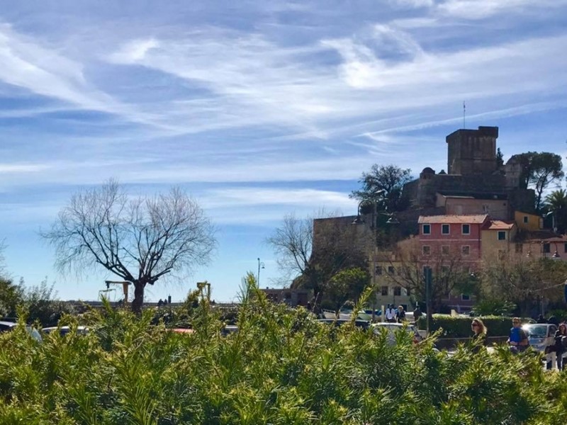 Trilocale in Vendita a Lerici, zona San Terenzo, 750'000&euro;, 75 m², arredato