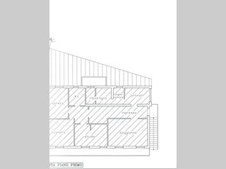 Immobile commerciale in Vendita a Luni, 600'000€, 