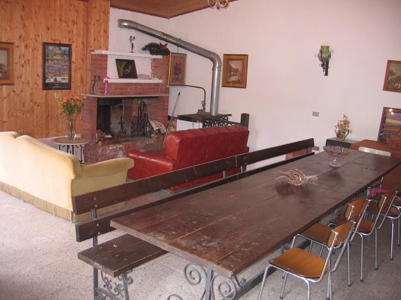 Appartamento in Vendita a Fosdinovo, zona Marciaso, 50'000€, 120 m², arredato