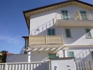 Appartamento in Vendita a Ameglia, 270'000&euro;, 100 m², arredato