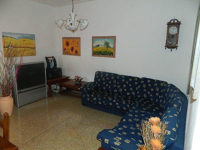 Appartamento in Vendita a Massa, zona Marina Di Massa, 240'000&euro;, 100 m², con Box