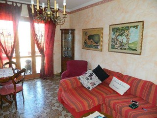 Appartamento in Vendita a Carrara, zona Marina Di Carrara, 320'000€, 160 m², con Box