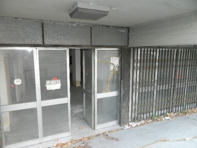 Box in Vendita a Carrara, 90'000€, 253 m²