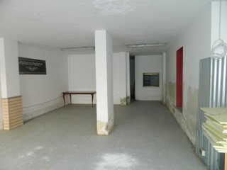 Box in Vendita a Carrara, 90'000€, 253 m²