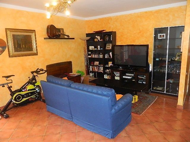 Quadrilocale in Vendita a Sarzana, zona Nave, 220'000&euro;, 90 m²