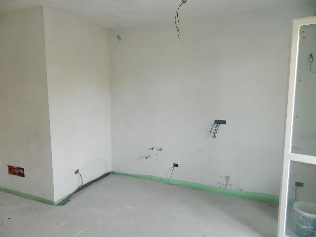 Trilocale in Vendita a Carrara, 210'000€, 84 m², con Box