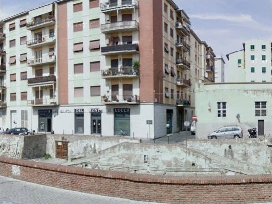 Capannone in Affitto a Livorno, zona Venezia, 15 m²