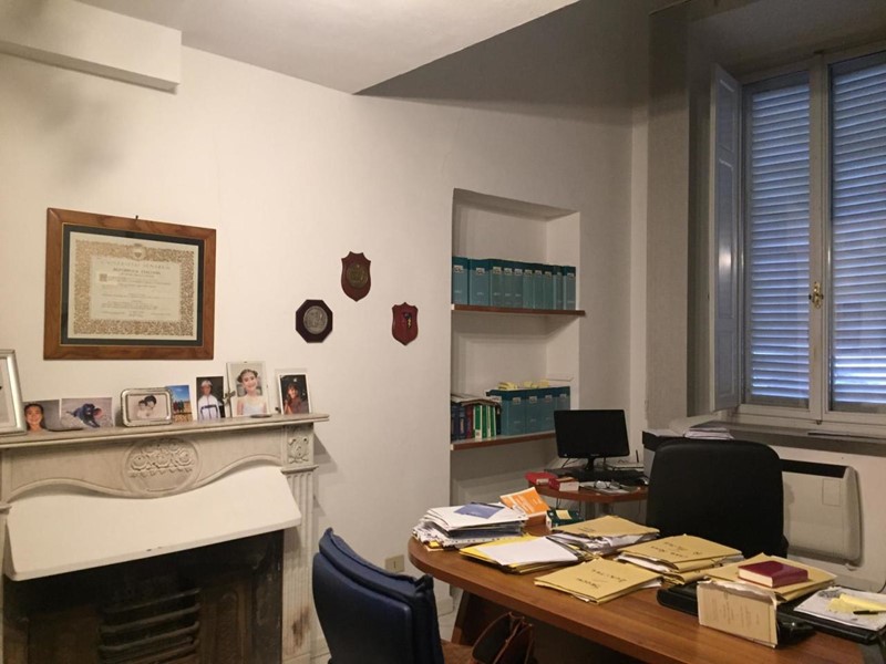 Ufficio in Affitto a Livorno, 400€, 40 m²