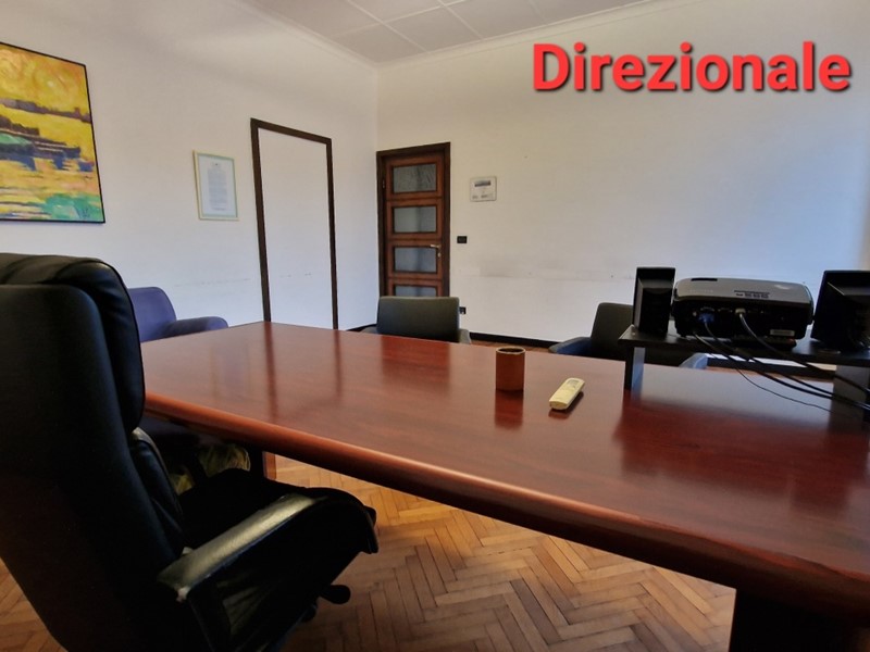 Ufficio in Affitto a Genova, zona Centro, 25 m², arredato