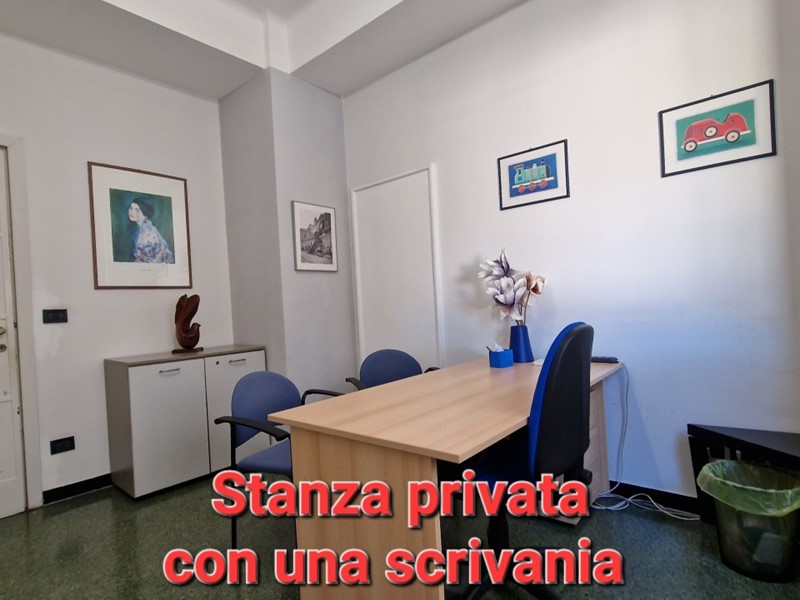 Ufficio in Affitto a Genova, zona Centro, 10 m², arredato