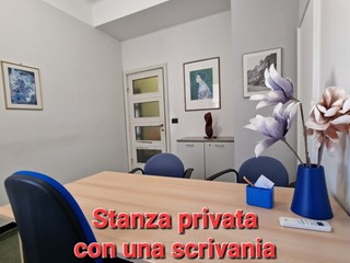 Ufficio in Affitto a Genova, zona Centro, 10 m², arredato