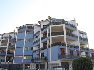 Quadrilocale in Vendita a Siracusa, zona Pizzuta Scala Greca, 199'000&euro;, 105 m², con Box
